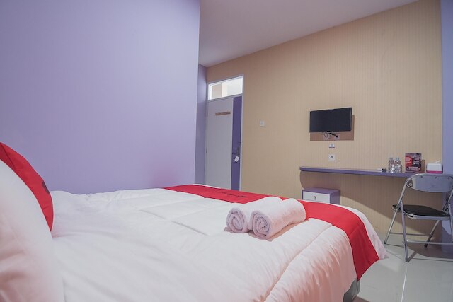 レッドドアーズ アット ガトット スブロト ストリート バンドン 2