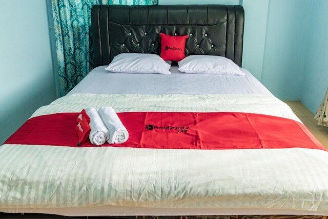 レッドドアーズ シャリア アット ジャラン セティアブディ メダン 3