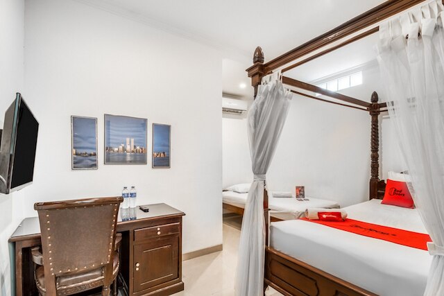 レッドドアーズ プラス ニア レンプヤンガン ステーション 4