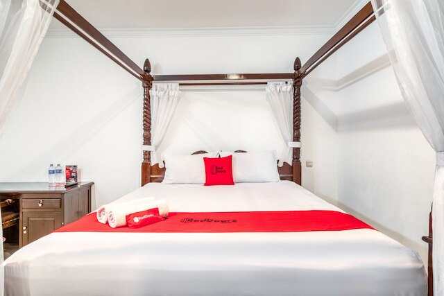 レッドドアーズ プラス ニア レンプヤンガン ステーション 4