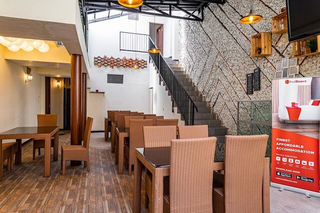 レッドドアーズ ニア アルン アルン バンドン 2