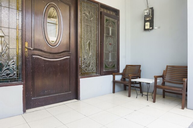 レッドドアーズ ニア ウィディア マンダラ ユニバーシティ