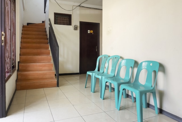 レッドドアーズ ニア ウィディア マンダラ ユニバーシティ