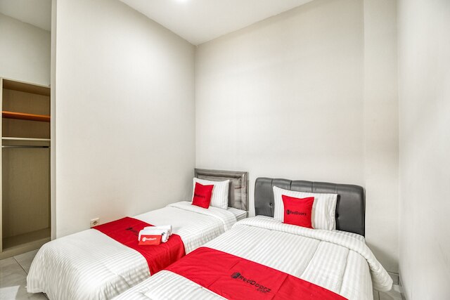 レッドドアーズ ニア アファンディ ゲジャヤン 2