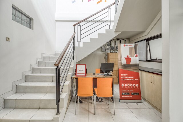 レッドドアーズ ニア アファンディ ゲジャヤン 2