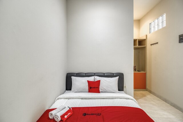 レッドドアーズ ニア アファンディ ゲジャヤン 2