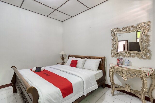 レッドドアーズ シャリア ニア ウィジラン 2 ジョグジャカルタ