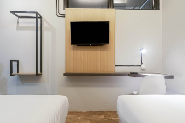 レッドドアーズ プラス ニア ガンダリア シティ モール 2