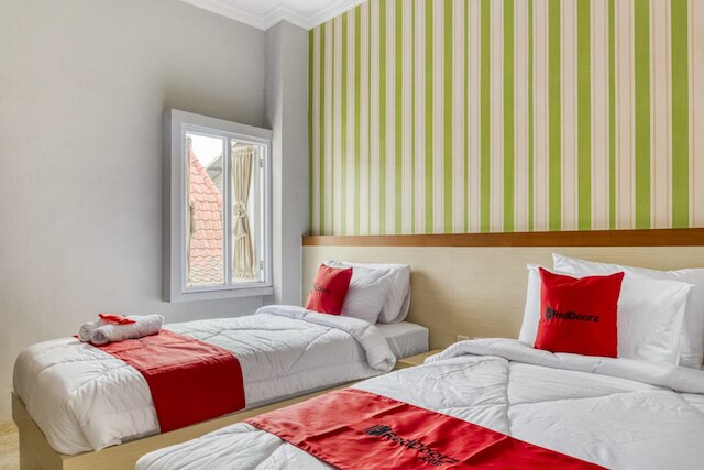 レッドドアーズ ニア シンドゥ クスマ エドゥパーク 2