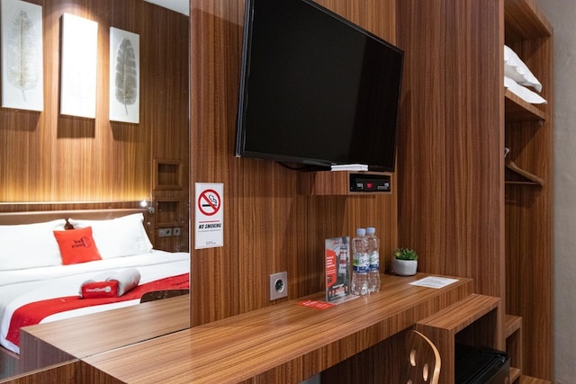 レッドドアーズ プレミアム ニア センター ポイント モール メダン