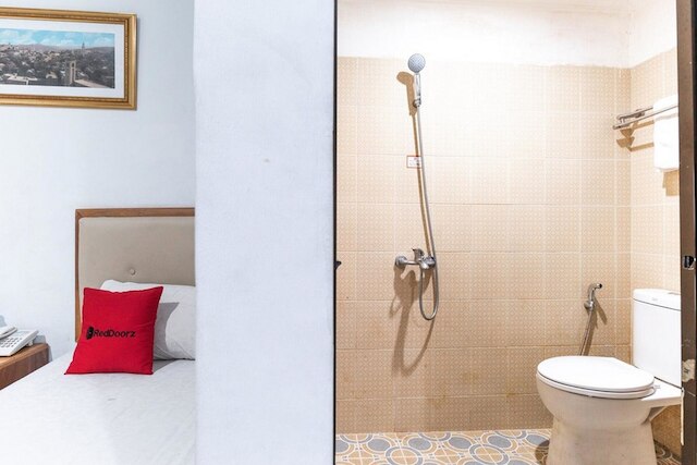 レッドドアーズ アット ジャラン モジョパヒット メダン