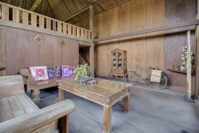 レッドドアーズ アット オマー カユ ホームステイ