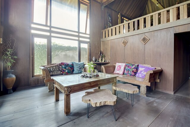 レッドドアーズ アット オマー カユ ホームステイ