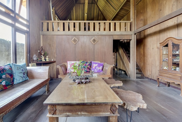 レッドドアーズ アット オマー カユ ホームステイ