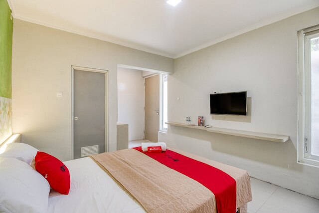 レッドドアーズ ニア マリオボロ トゥグ ステーション ジョグジャ 2