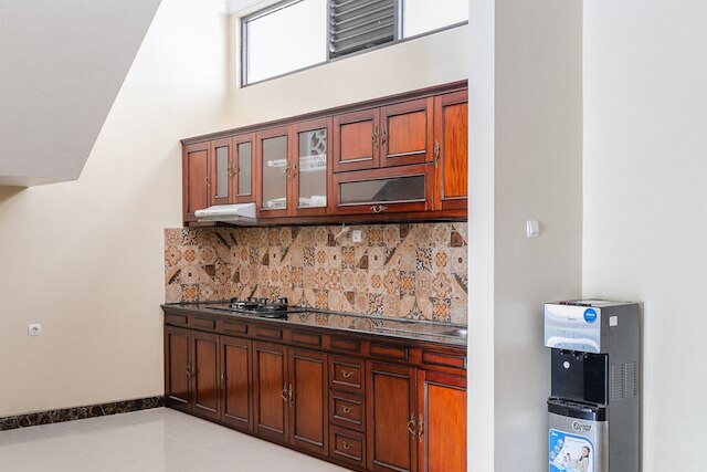 レッドドアーズ シャリア ニア エグクッT トール バニュマニク