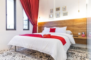 レッドドアーズ プラス ニア リングロード シティ ウォークス メダン 2