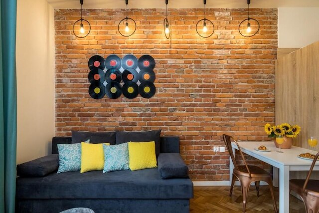 アパートメンツ スタロビィスルナ 54 Aフ YOー