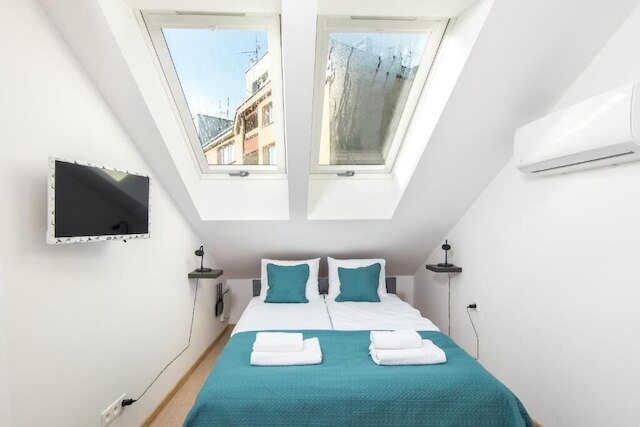 アパートメンツ スタロビィスルナ 54 Aフ YOー