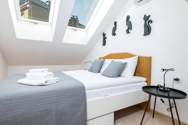 アパートメンツ スタロビィスルナ 54 Aフ YOー