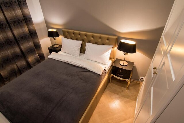 アパートメンツ ズィエジニエッカ Aフ YOー