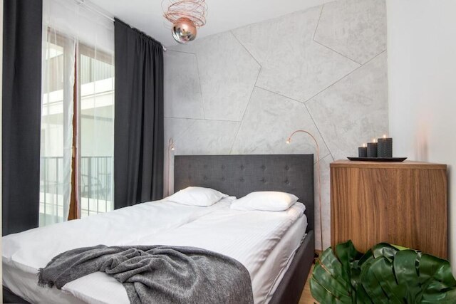 アパートメンツ ラコウィカ Aフ YOー