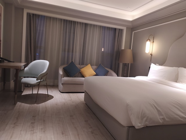 Mercure Hangzhou East Railway Station