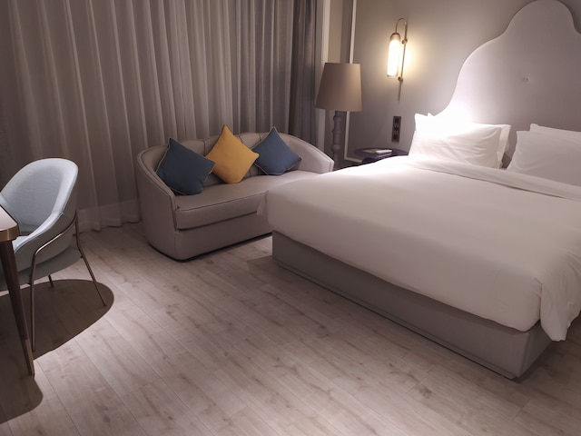 Mercure Hangzhou East Railway Station