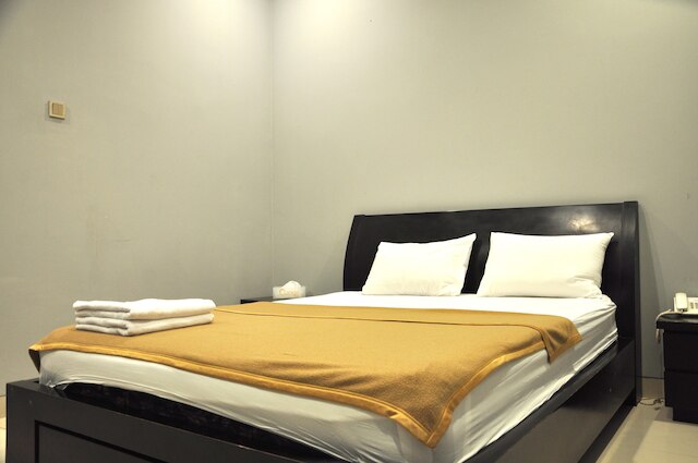 オレンジ イン ホテル マンガ ベサール