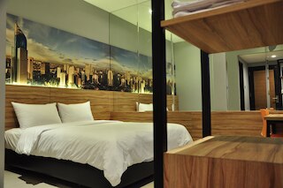 オレンジ イン ホテル マンガ ベサール