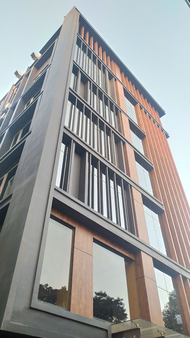 クザール コーポレート ホテル