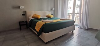 ハイ レレ ルームズ