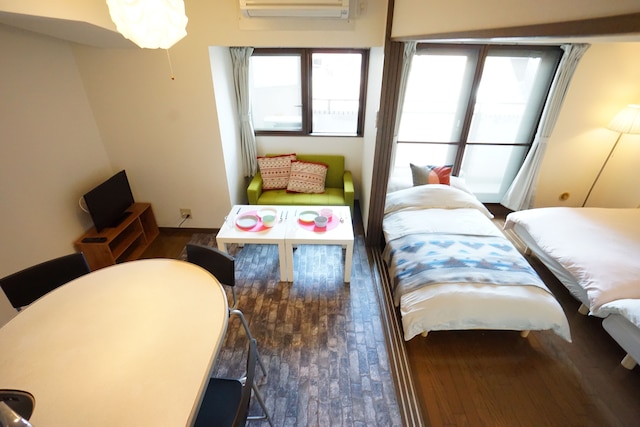 Terry's Apartment Shinsaibashi East I G07B