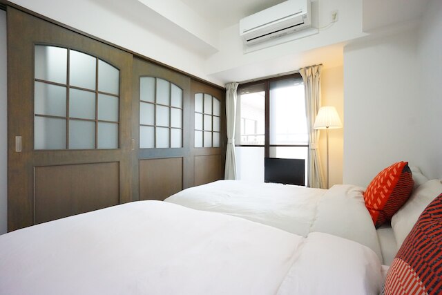 Terry's Apartment Shinsaibashi East I G13B