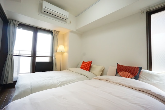 Terry's Apartment Shinsaibashi East I G13B