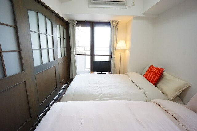 Terry's Apartment Shinsaibashi East I G13B