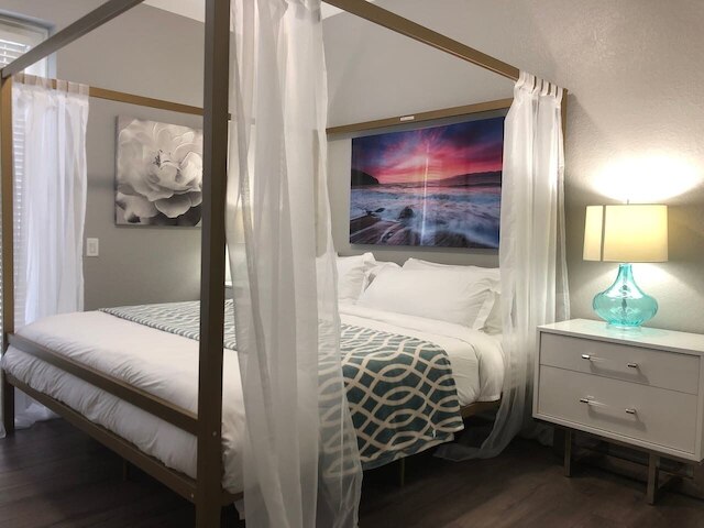 タイドビュー 44 ウォーク トゥ コンベンション ! モダン ユニバーサル & ディズニー