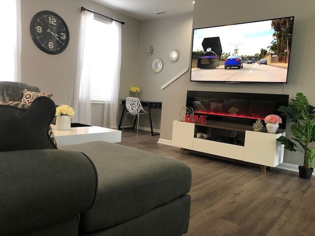 タイドビュー 44 ウォーク トゥ コンベンション ! モダン ユニバーサル & ディズニー