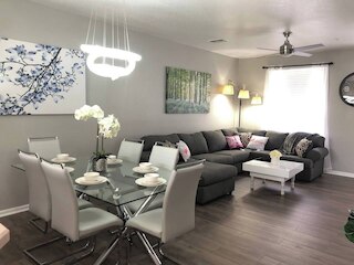 タイドビュー 44  ウォーク トゥ コンベンション ! モダン ユニバーサル & ディズニー