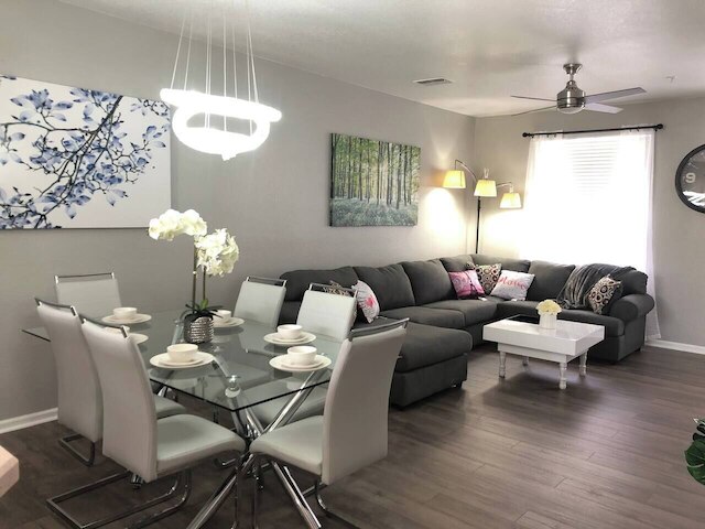 タイドビュー 44 ウォーク トゥ コンベンション ! モダン ユニバーサル & ディズニー