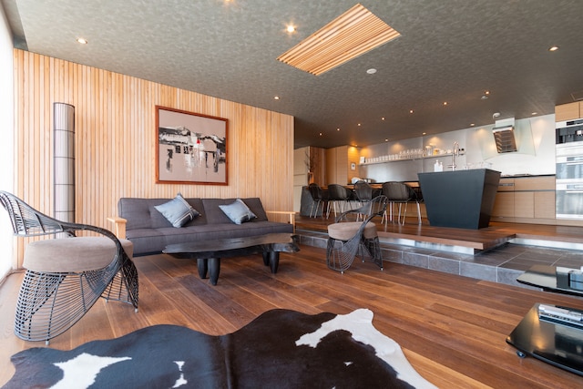 HIDEAWAY ON ESCARPMENT by H2 Life