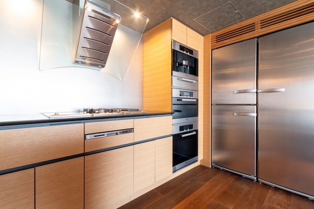 HIDEAWAY ON ESCARPMENT by H2 Life