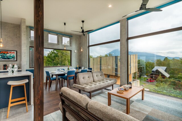 OFF - PISTE CHALET by H2 Life