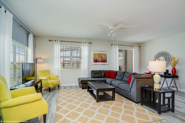 スタニング レイクビュー タウンホーム W / プライベート プール !