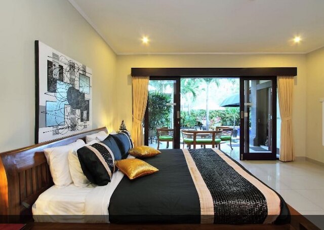 ヴィラ タンジュン