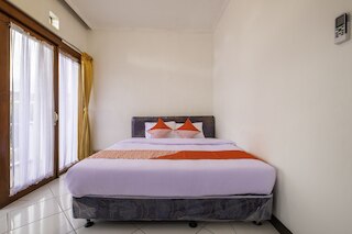 OYO 2728 シヌリンガ レジデンス