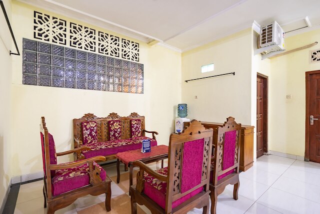 ホテル O ナビラ ホームステイ