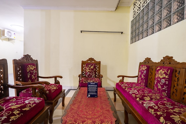 ホテル O ナビラ ホームステイ