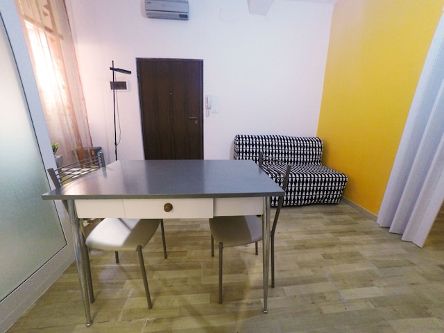 カサ ベラ ユニバーシティ