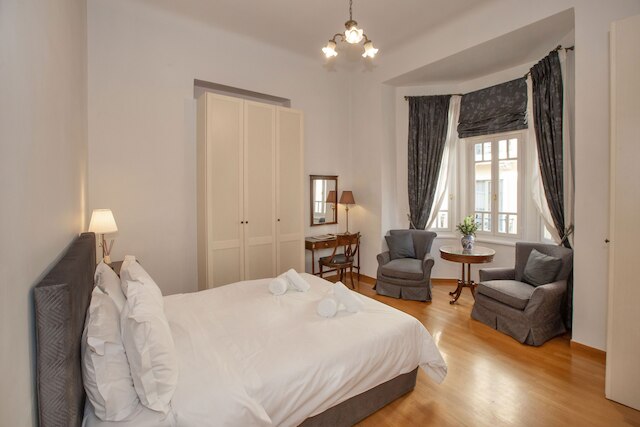 ネオクラシカル アパートメント ニア シンタグマ - プラカ バイ GHH